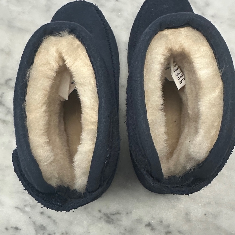 Toddler Navy Blue L.L. Bean Boots - Picture 8 of 10